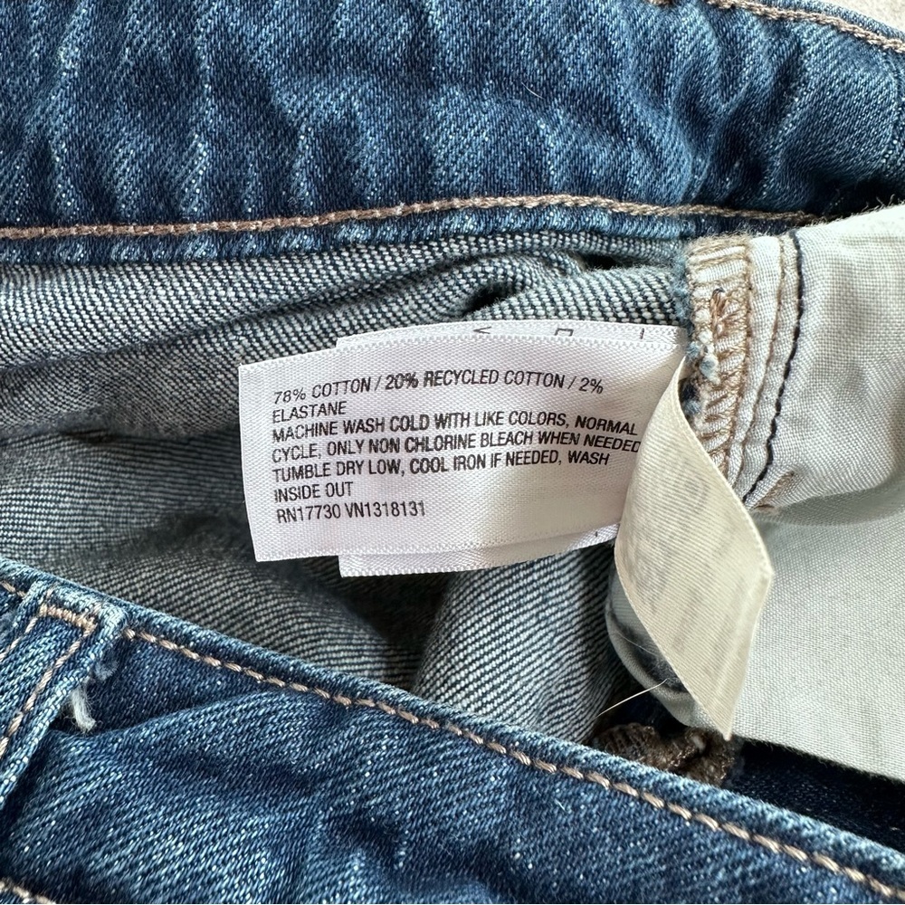 SOLD Universal Thread High Rise Flare Jeans. Dark Wash. Size 20R. - Picture 5 of 8